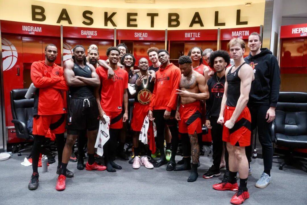 关于里程碑夜！多伦多猛龙止住颓势，全明星赛转会期刷纪录，目标明确，赛程密集仍需轮换的信息