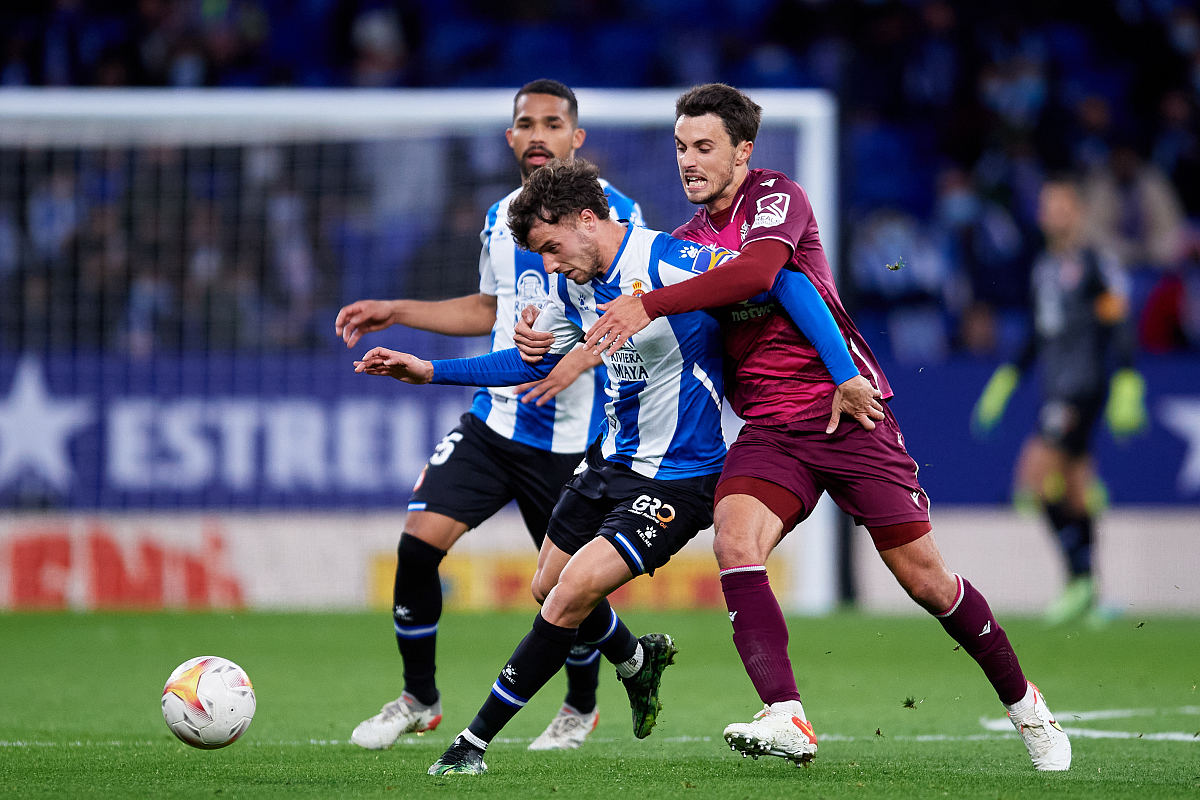 包含转折点!阿斯顿维拉篮板制胜,欧篮联今夜攻防权衡,压力陡增,轮换策略成焦点的词条 包含转折点!阿斯顿维拉篮板制胜,欧篮联今夜攻防权衡,压力陡增,轮换策略成焦点的词条