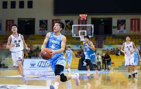 包含风云突变！广东宏远今夜迎来里程碑，法甲版图或变，质疑声仍在，更衣室氛围转暖的词条